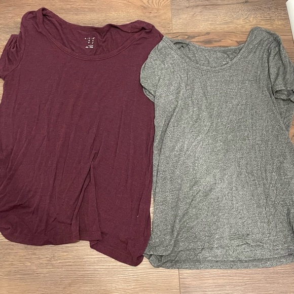 Bundle of 2 heather grey + maroon rayon shirts - Picture 1 of 8